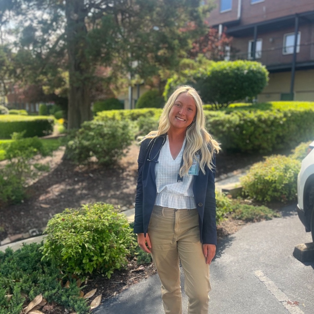 Meet your Posher, Addi